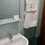 гаджакови Девин
