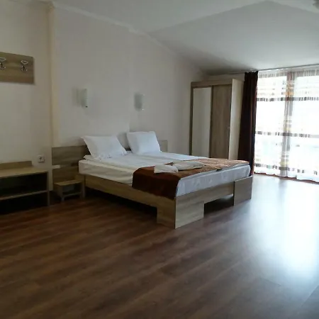 Πανσιόν гаджакови 3*