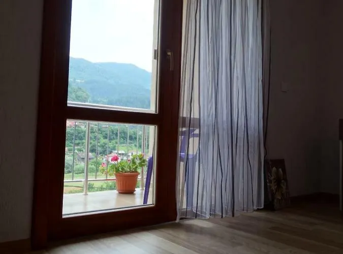 гаджакови Gasthof Dewin