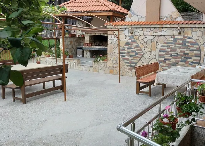 гаджакови Gasthof Dewin